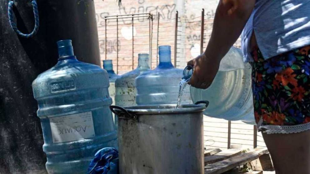 Una concejal pidió que el Deliberante intervenga ante la falta de agua en barrios de Neuquén